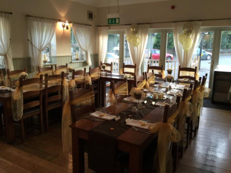 ווינדזור The Prince Albert Pub & Hotel מראה חיצוני תמונה