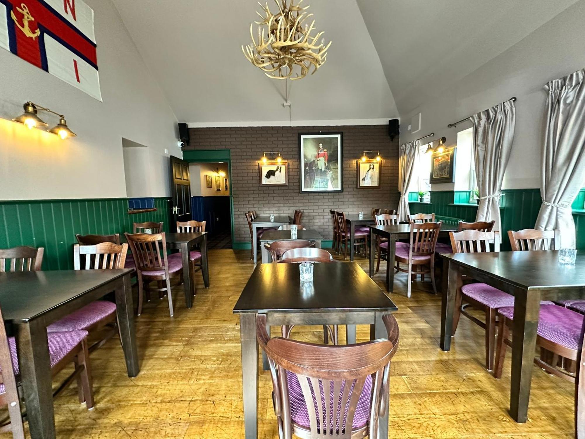 ווינדזור The Prince Albert Pub & Hotel מראה חיצוני תמונה